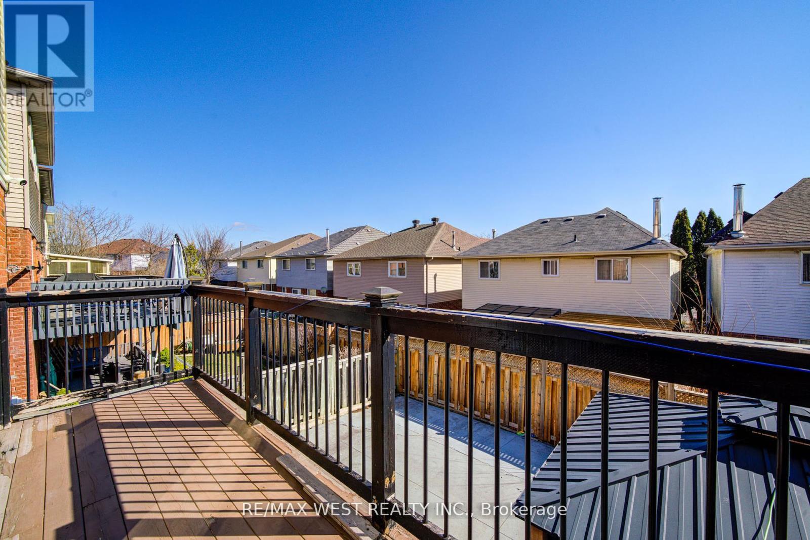 1648 Pepperwood Gate, Pickering, Ontario  L1X 2K3 - Photo 26 - E12712458