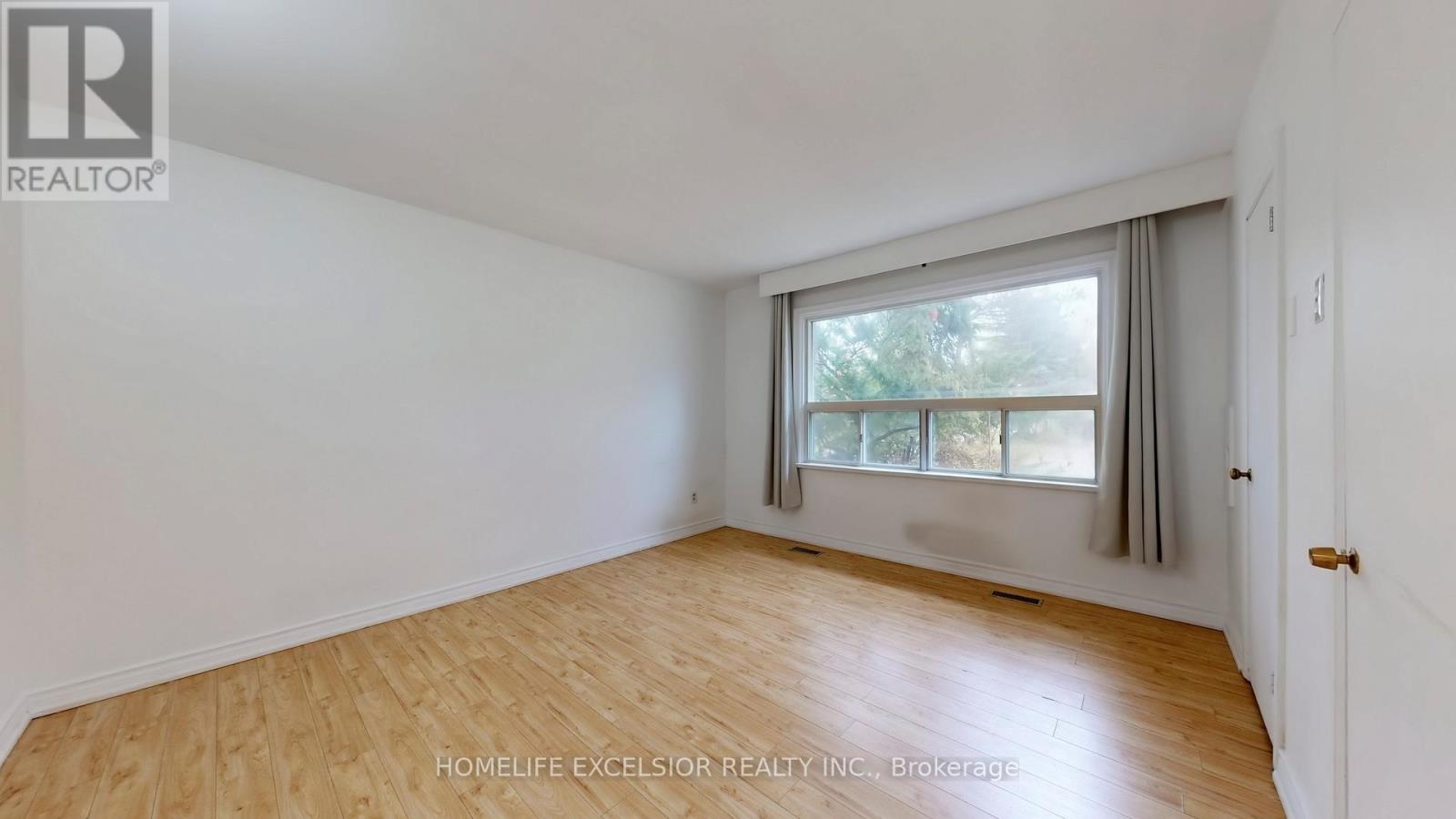 74 Glen Watford Drive W, Toronto, Ontario  M1S 2C5 - Photo 8 - E12712478