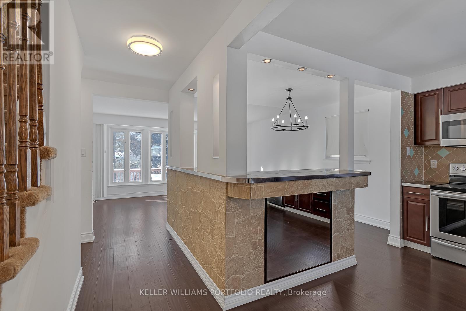 37 Banner Crescent, Ajax, Ontario  L1S 3S8 - Photo 3 - E12712494