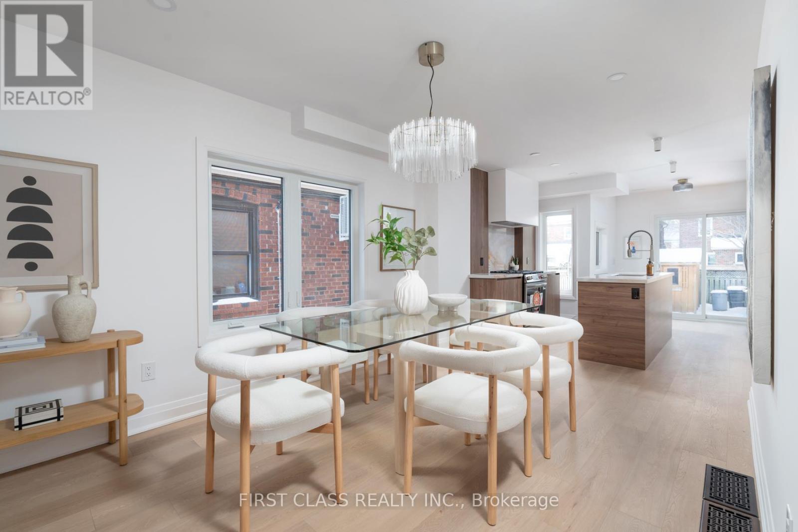 38 Bonnie Brae Boulevard, Toronto, Ontario  M4J 4N2 - Photo 12 - E12712612