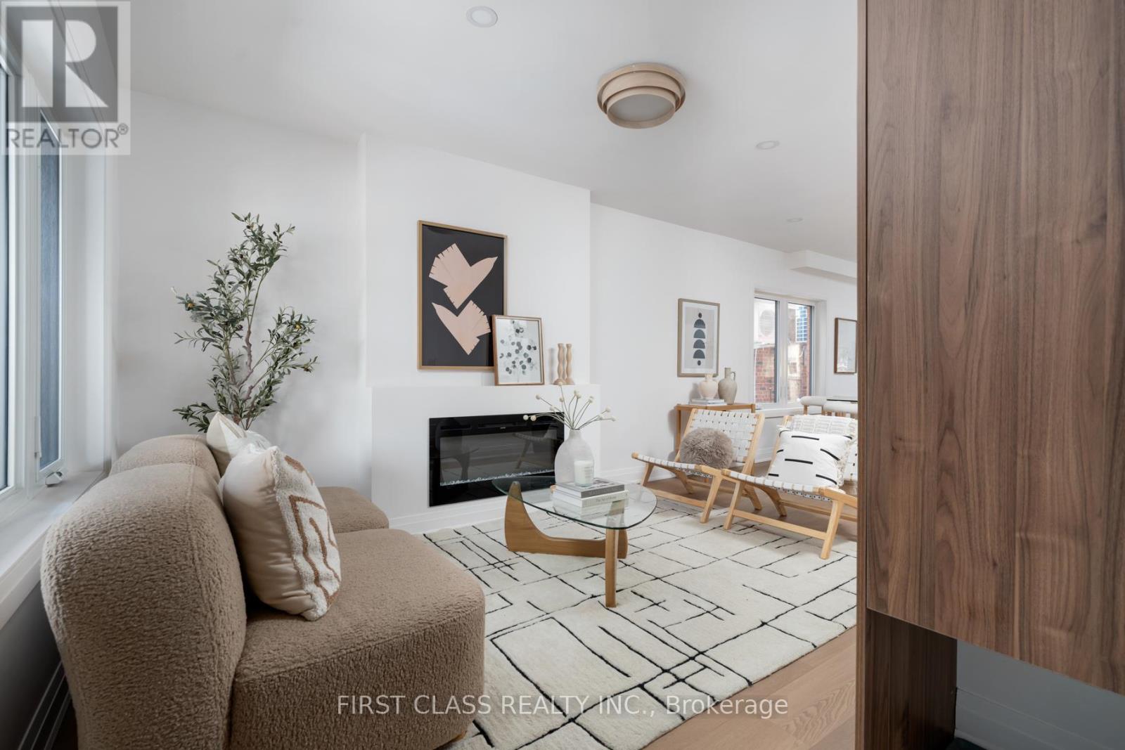 38 Bonnie Brae Boulevard, Toronto, Ontario  M4J 4N2 - Photo 7 - E12712612