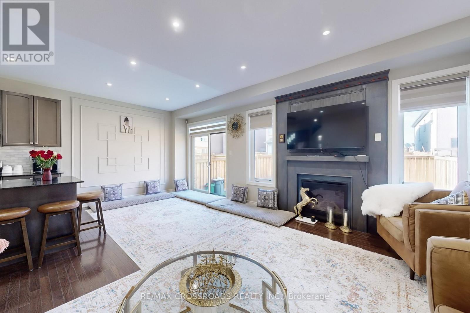 14 Ogston Crescent, Whitby, Ontario  L1P 0G9 - Photo 5 - E12712644