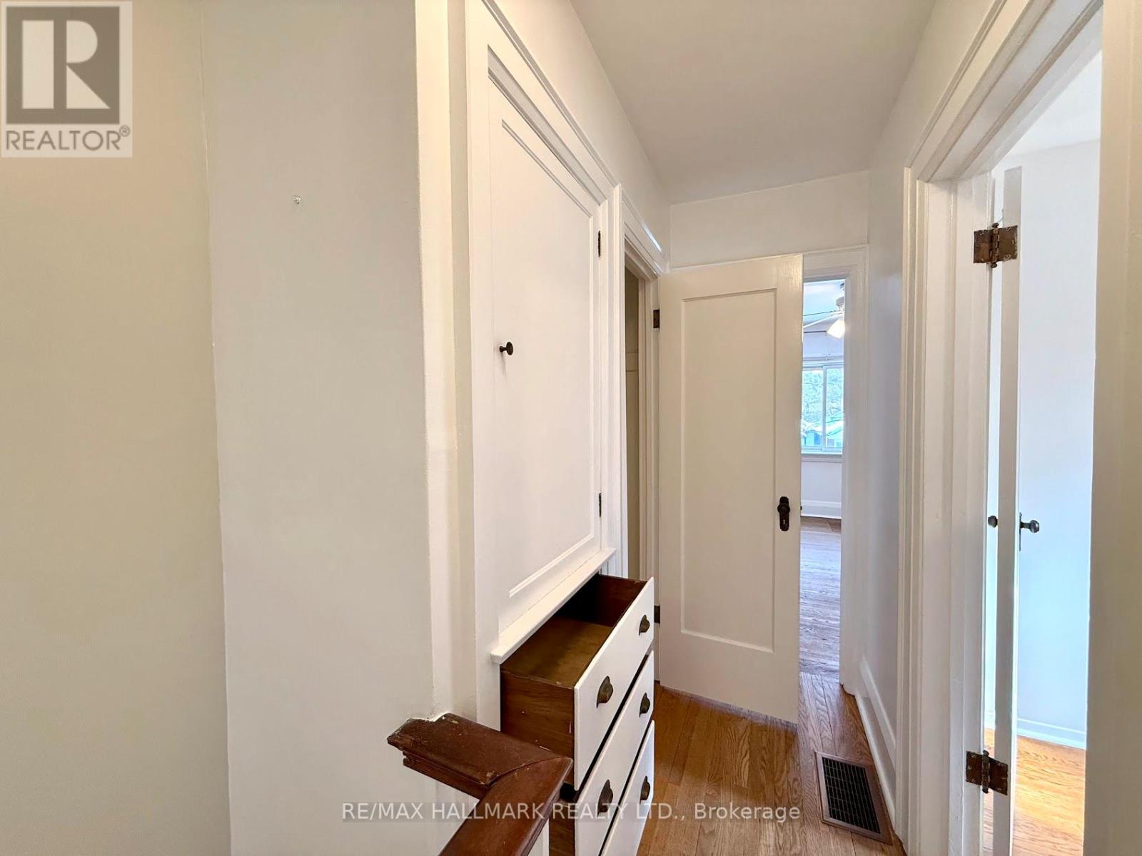 56 Highfield Road N, Toronto, Ontario  M4L 2V1 - Photo 22 - E12712676