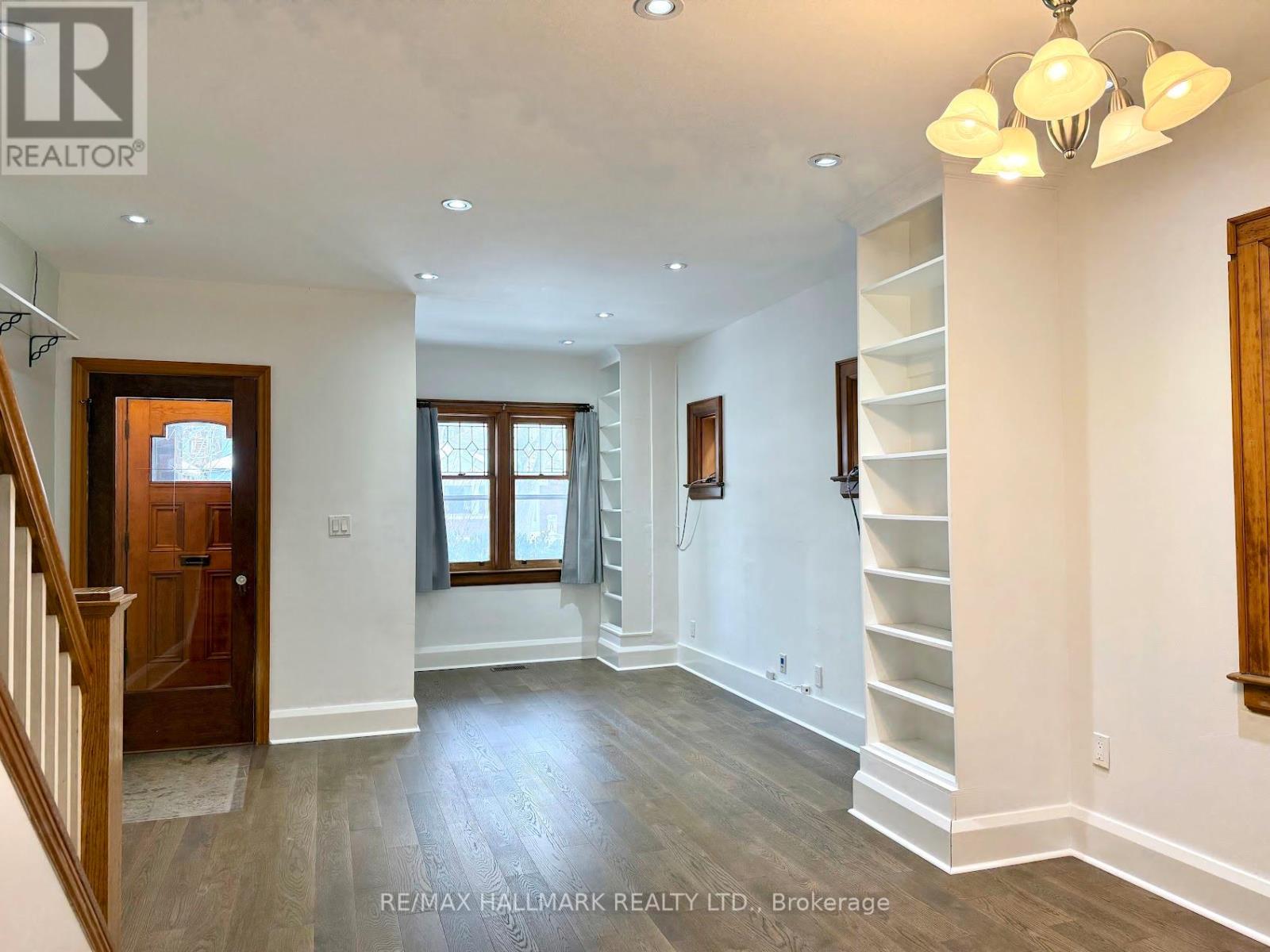 56 Highfield Road N, Toronto, Ontario  M4L 2V1 - Photo 4 - E12712676