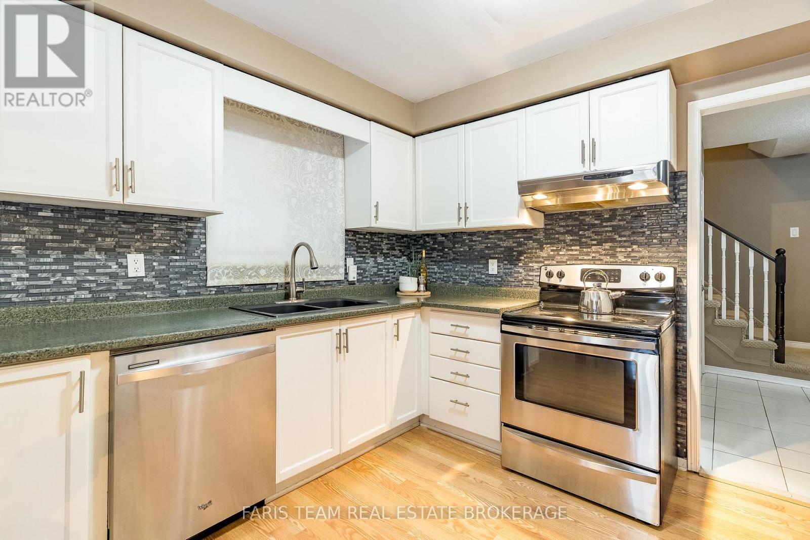 165 Heydon Avenue, New Tecumseth, Ontario  L9R 1P2 - Photo 5 - N12712484