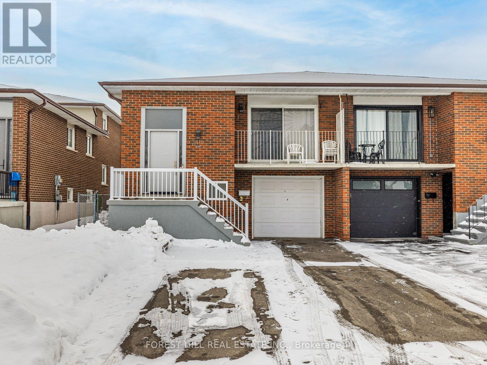 11 ALBANY DRIVE, Vaughan, Ontario