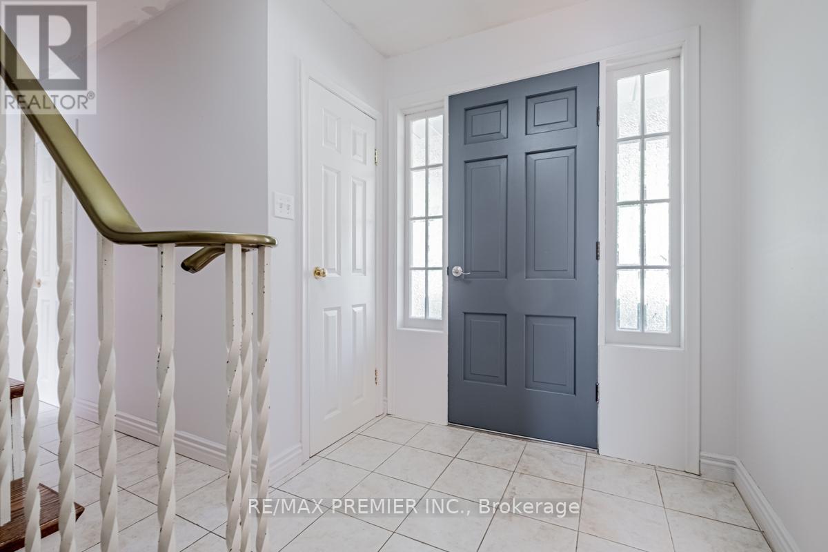 65 Wallace Street, Vaughan, Ontario  L4L 2P2 - Photo 9 - N12712568