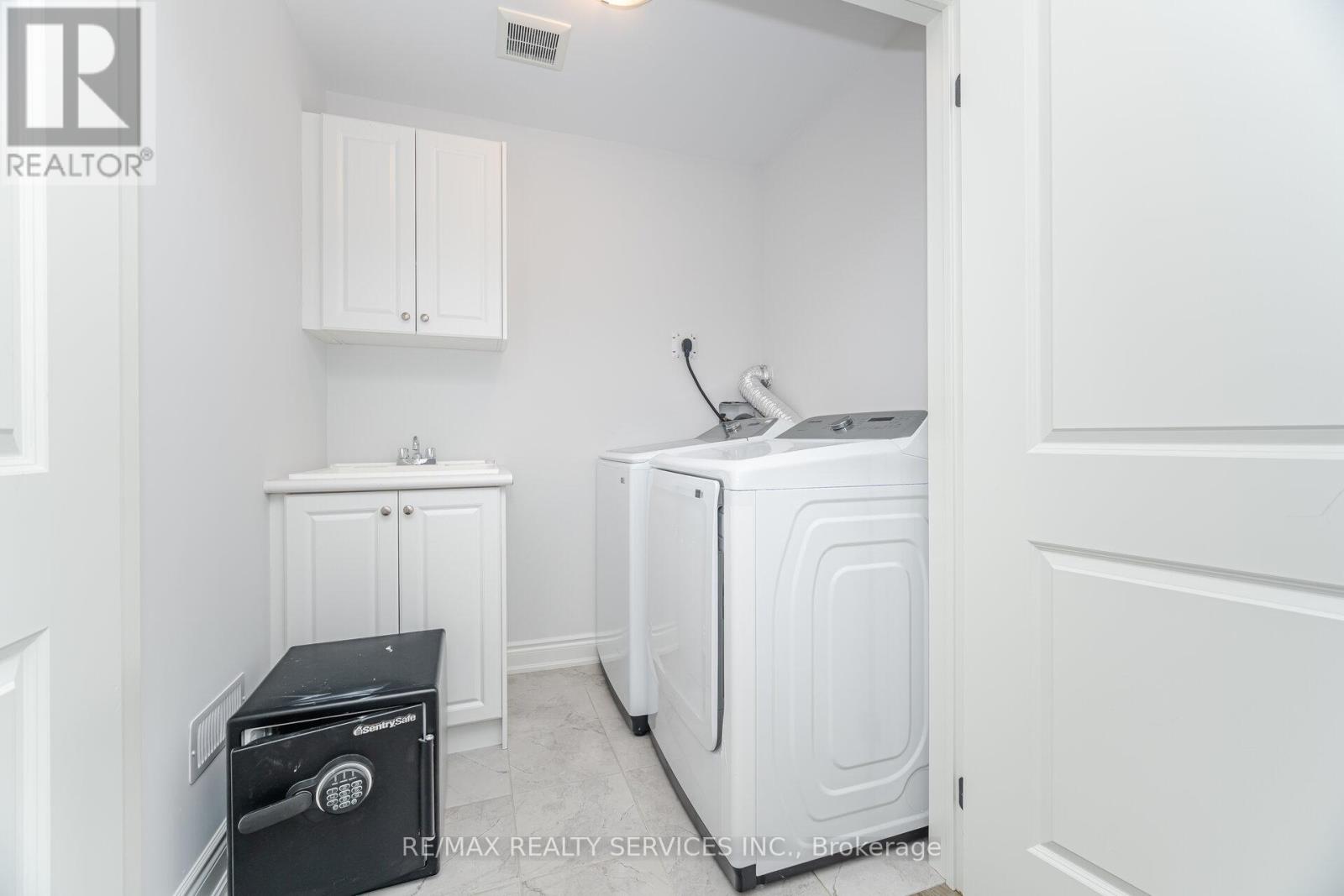 24 Alan Williams Trail, Uxbridge, Ontario  L9P 0R6 - Photo 40 - N12712596