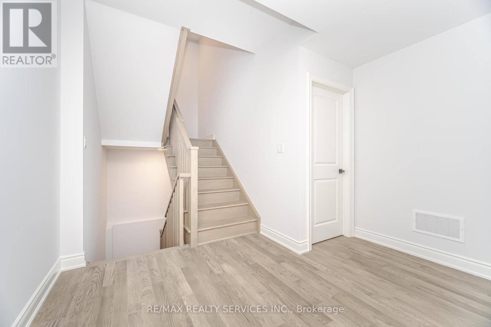 24 Alan Williams Trail, Uxbridge, Ontario  L9P 0R6 - Photo 41 - N12712596