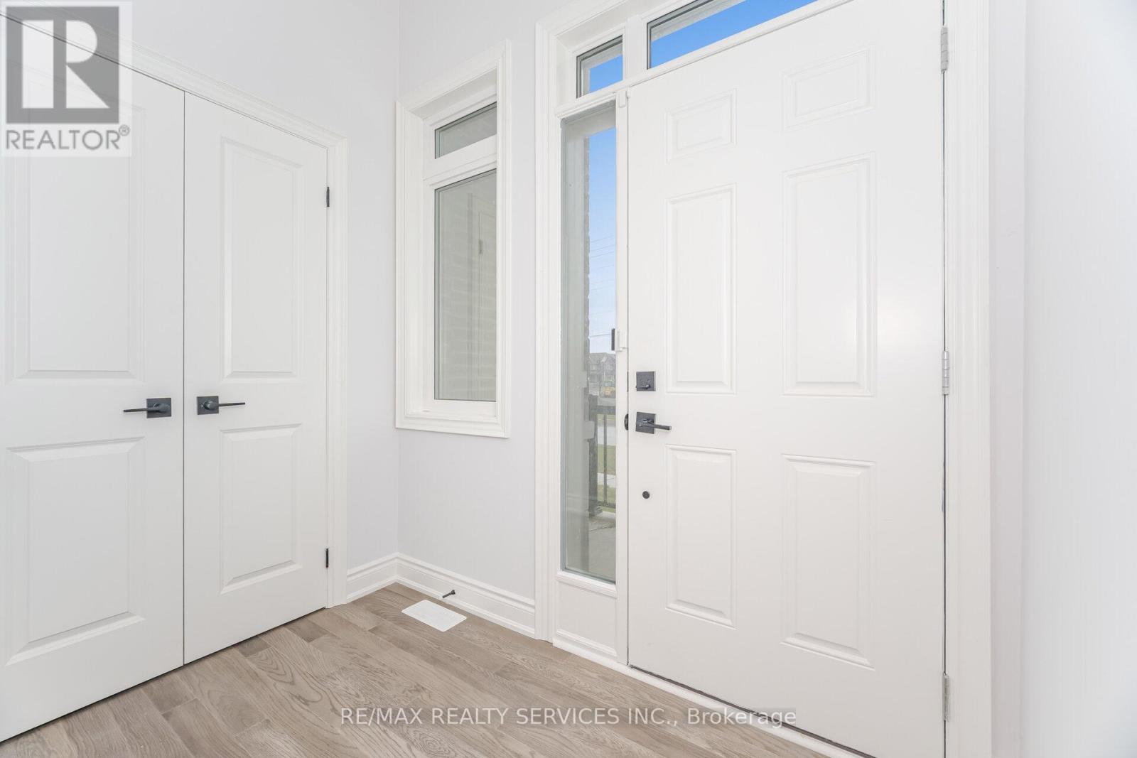 24 Alan Williams Trail, Uxbridge, Ontario  L9P 0R6 - Photo 6 - N12712596