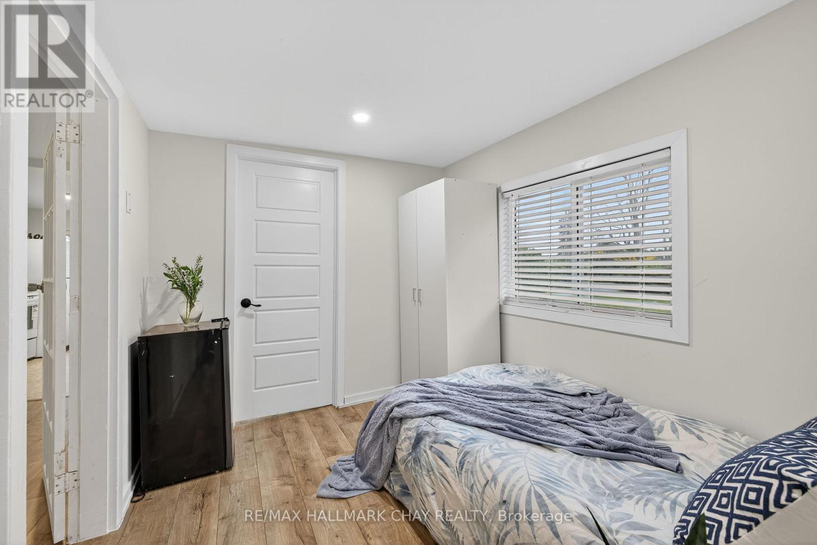 77 Blue Heron Drive, Georgina, Ontario  L0E 1N0 - Photo 11 - N12712652