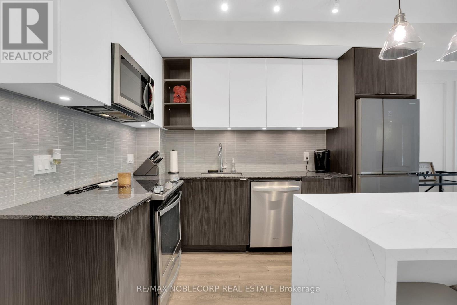 731 - 100 Eagle Rock Way, Vaughan, Ontario  L6A 5B9 - Photo 12 - N12712692