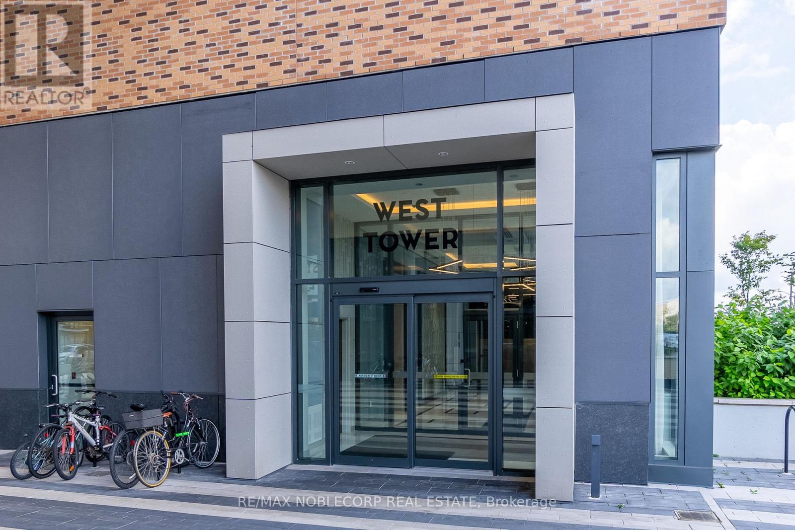 731 - 100 Eagle Rock Way, Vaughan, Ontario  L6A 5B9 - Photo 4 - N12712692