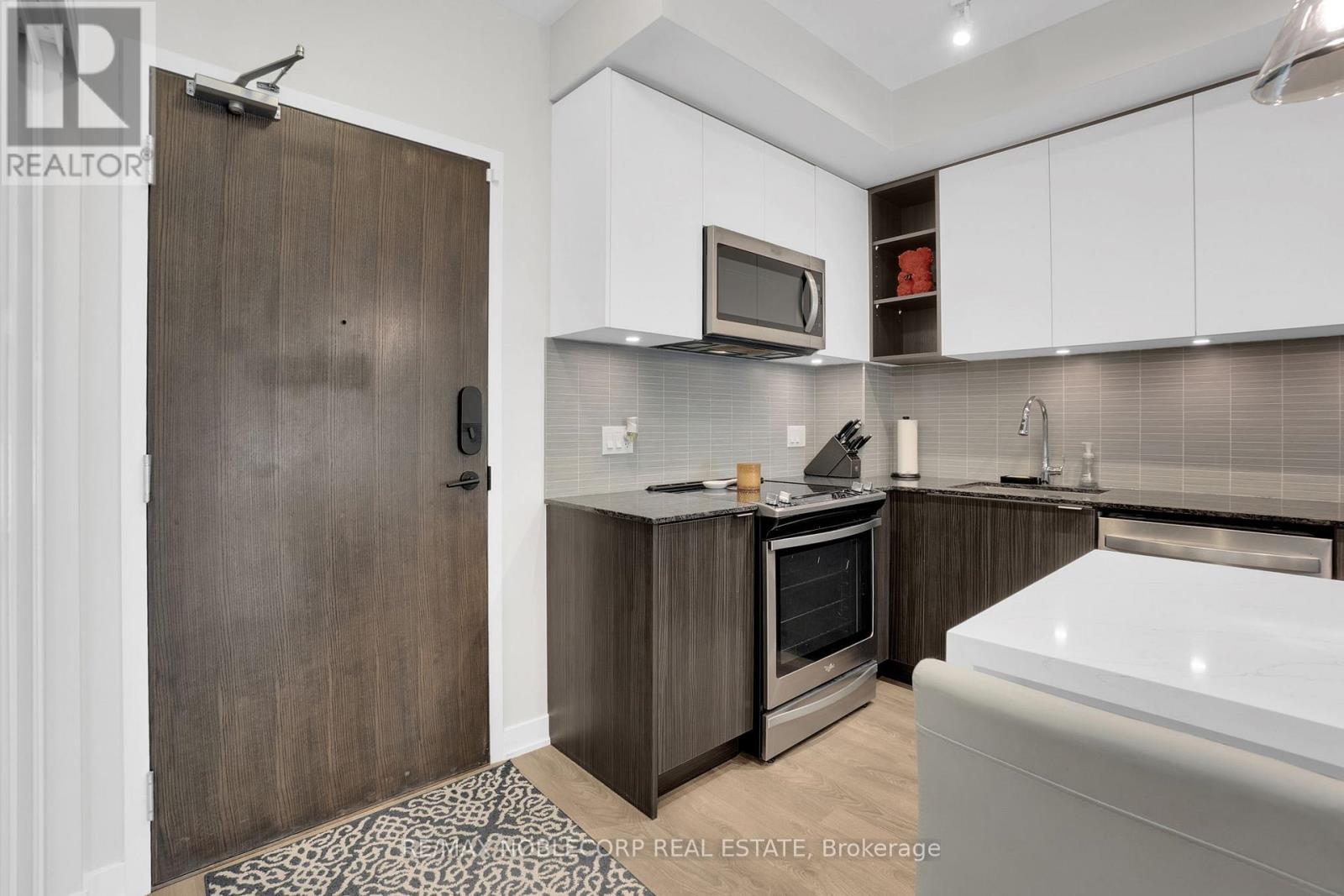 731 - 100 Eagle Rock Way, Vaughan, Ontario  L6A 5B9 - Photo 8 - N12712692