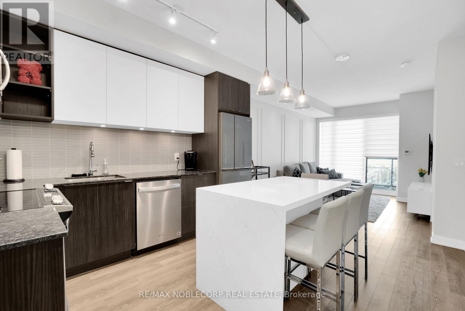 731 - 100 Eagle Rock Way, Vaughan, Ontario  L6A 5B9 - Photo 9 - N12712692