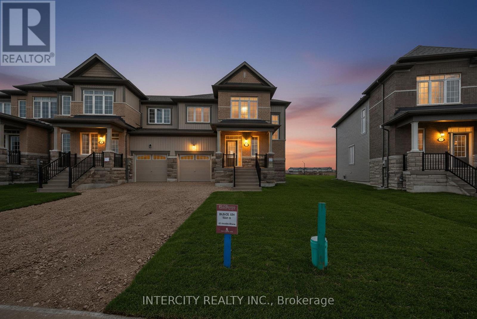 13 Avalon Drive, Wasaga Beach, Ontario  L9R 0M2 - Photo 1 - S12712424