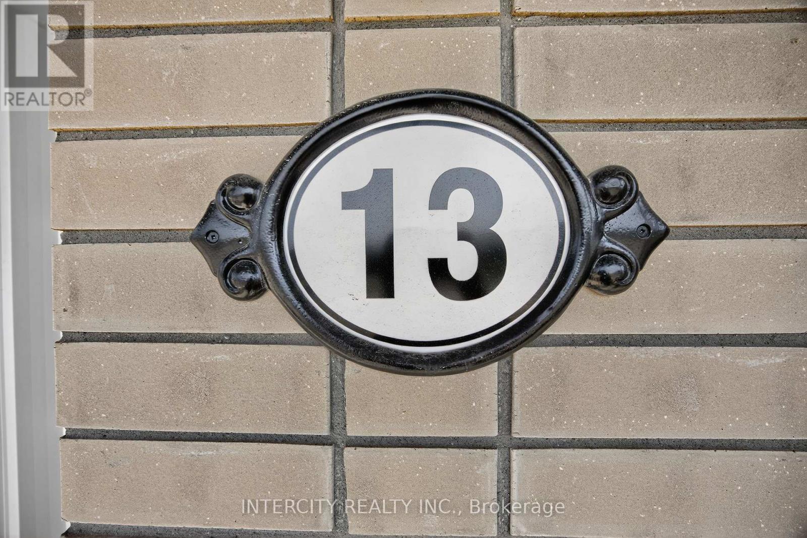 13 Avalon Drive, Wasaga Beach, Ontario  L9R 0M2 - Photo 5 - S12712424