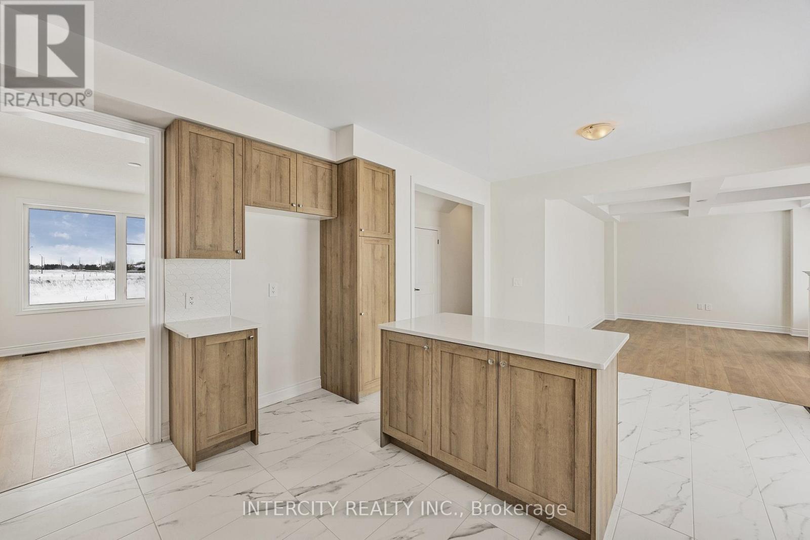 36 Legacy Circle, Wasaga Beach, Ontario  L9Z 0M5 - Photo 11 - S12712434