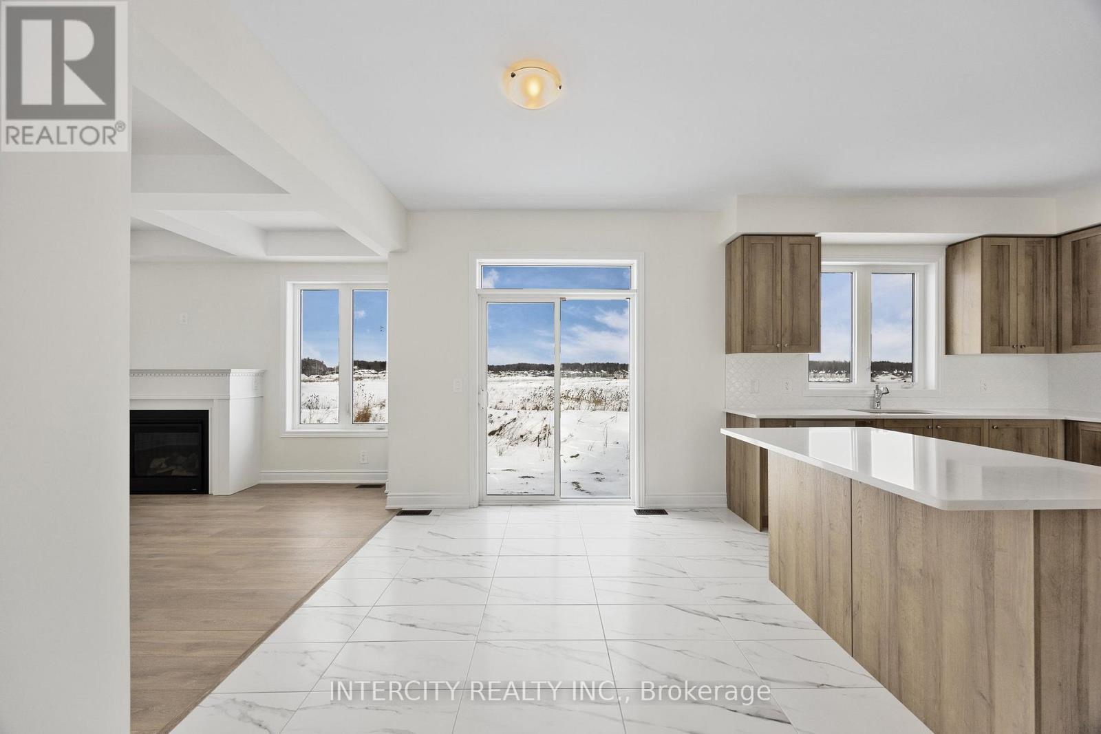 36 Legacy Circle, Wasaga Beach, Ontario  L9Z 0M5 - Photo 19 - S12712434