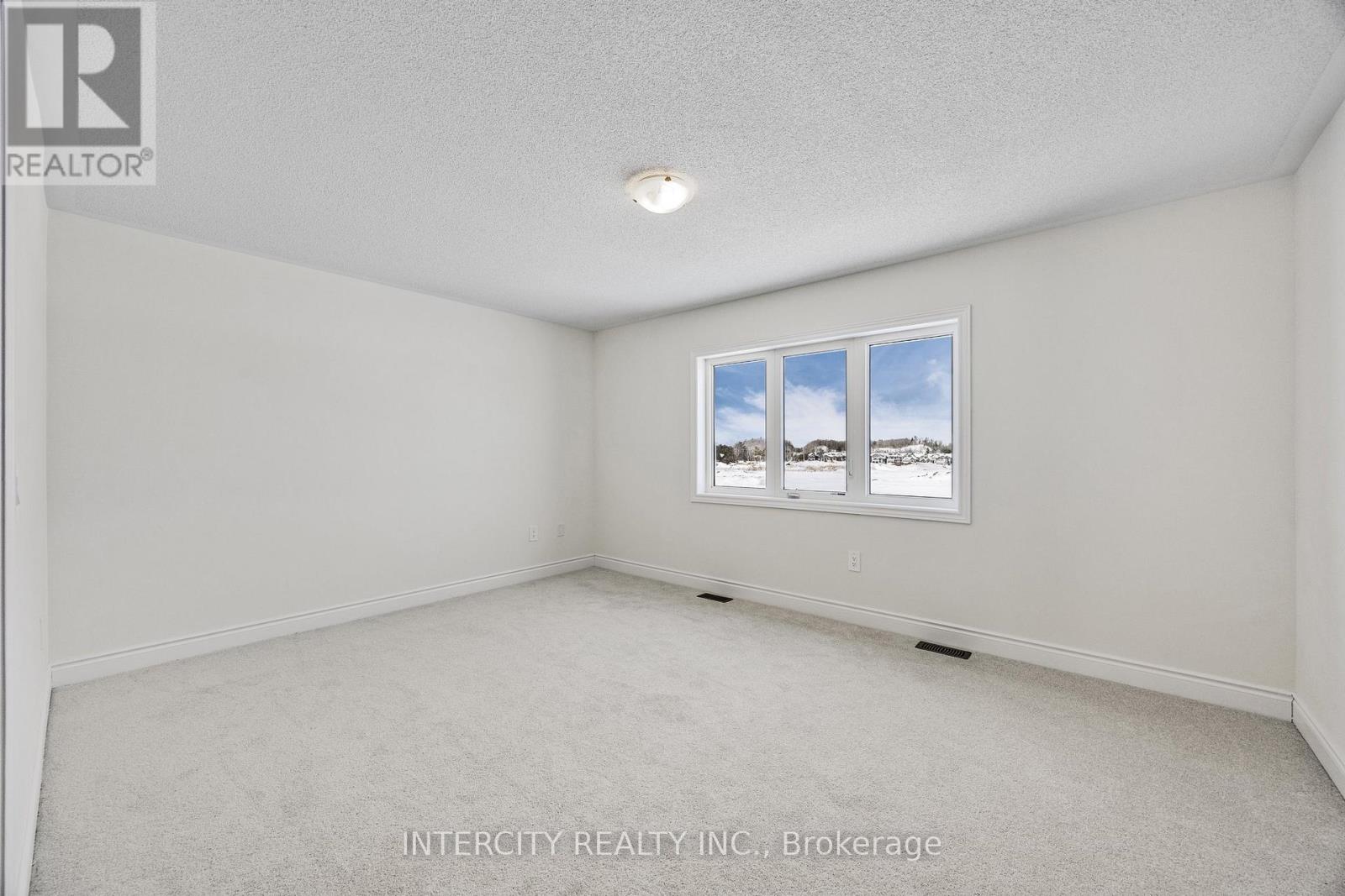 36 Legacy Circle, Wasaga Beach, Ontario  L9Z 0M5 - Photo 29 - S12712434