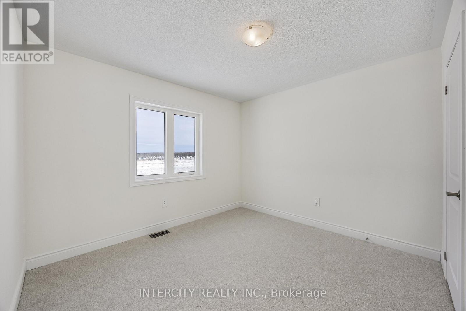 36 Legacy Circle, Wasaga Beach, Ontario  L9Z 0M5 - Photo 37 - S12712434