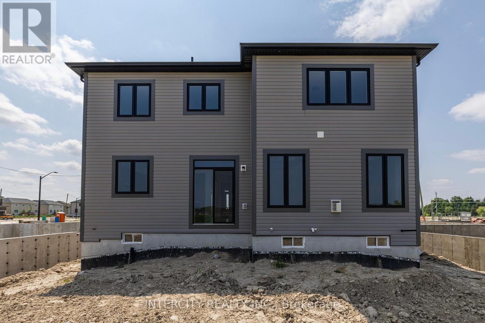 36 Legacy Circle, Wasaga Beach, Ontario  L9Z 0M5 - Photo 46 - S12712434