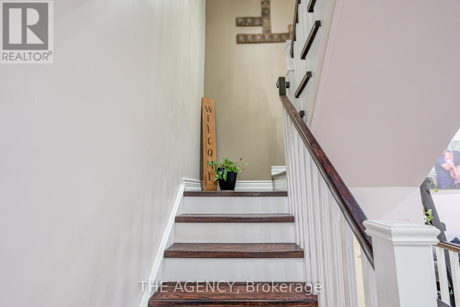 513 Alder Court, Pickering, Ontario  L1V 4T2 - Photo 9 - E12707128