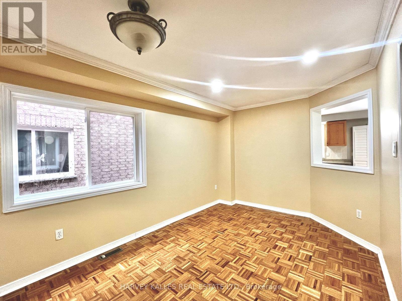 55 Native Landing, Brampton, Ontario  L6X 5A7 - Photo 6 - W12703206