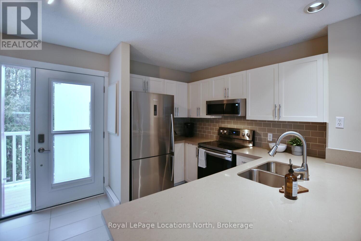 176 - 49 Trott Boulevard, Collingwood, Ontario  L9Y 5B8 - Photo 6 - S12712862