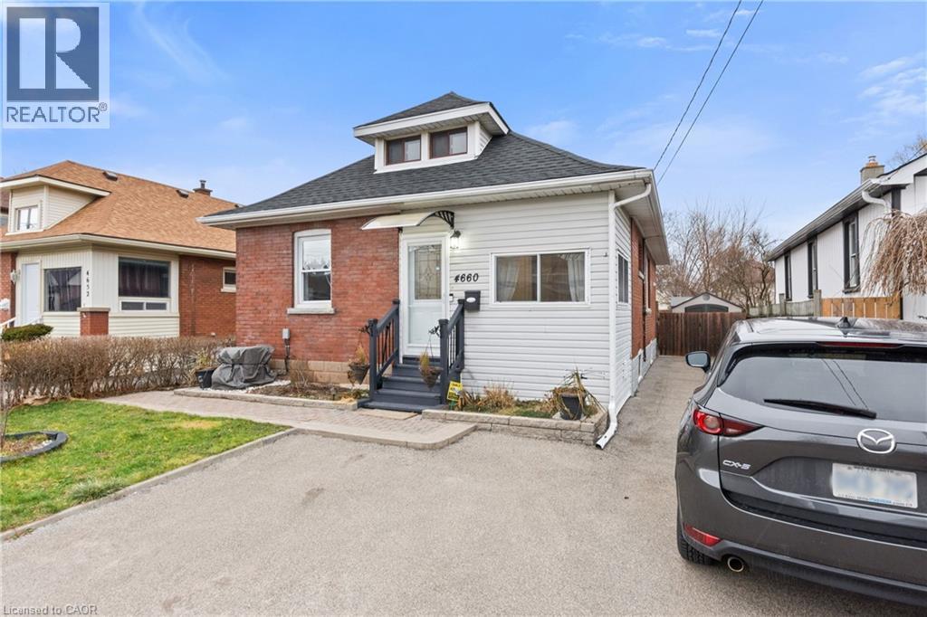 4660 Sixth Avenue, Niagara Falls, Ontario  L2E 4T5 - Photo 2 - 40799706