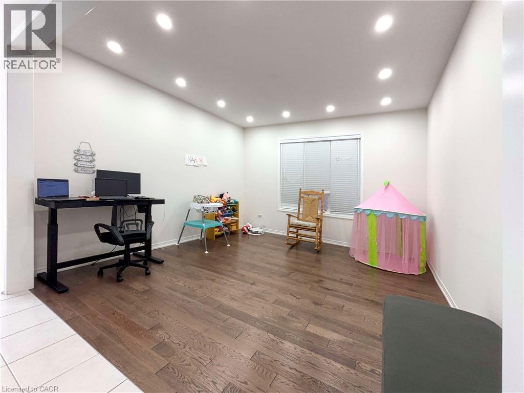 159 Longboat Run W, Brantford, Ontario  N3T 0R9 - Photo 21 - 40799556