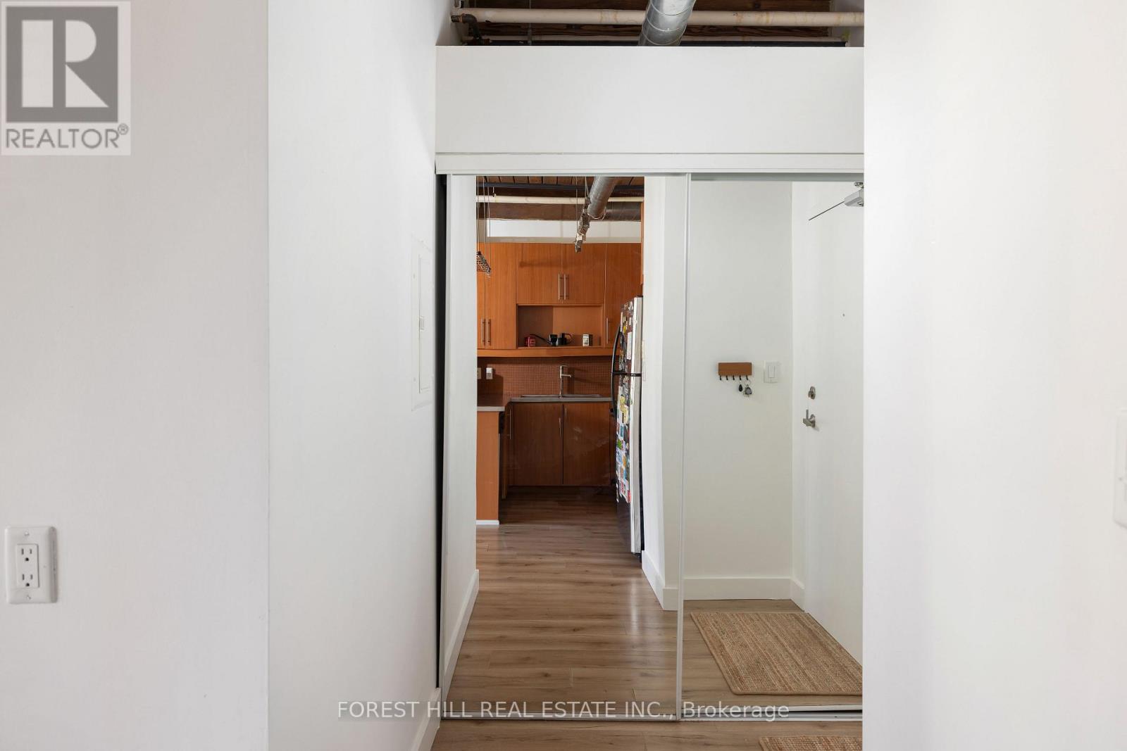 105 - 2154 Dundas Street W, Toronto, Ontario  M6R 1X3 - Photo 7 - W12712466