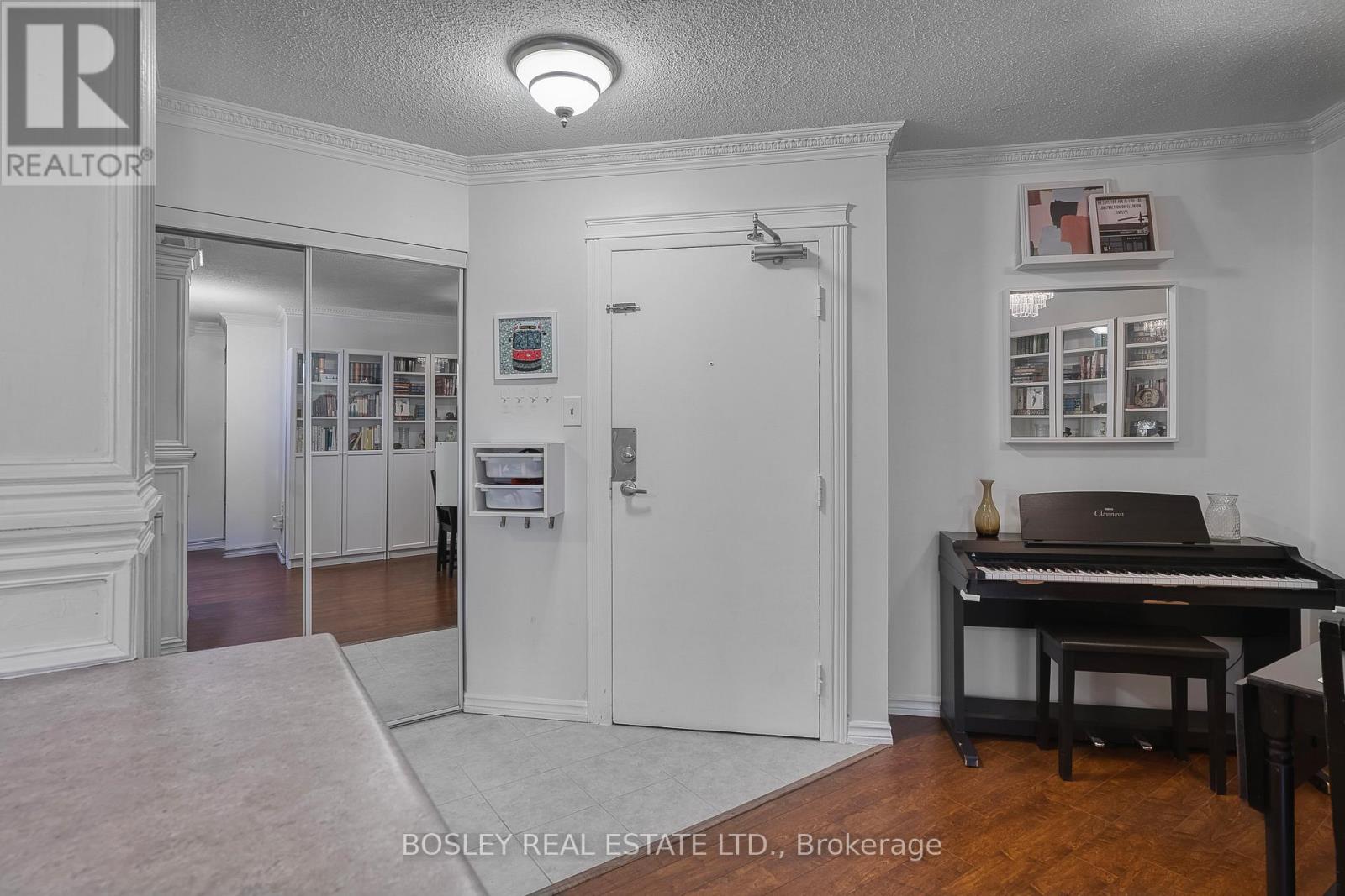 1106 - 3559 Eglinton Avenue W, Toronto, Ontario  M6M 5C6 - Photo 5 - W12712512