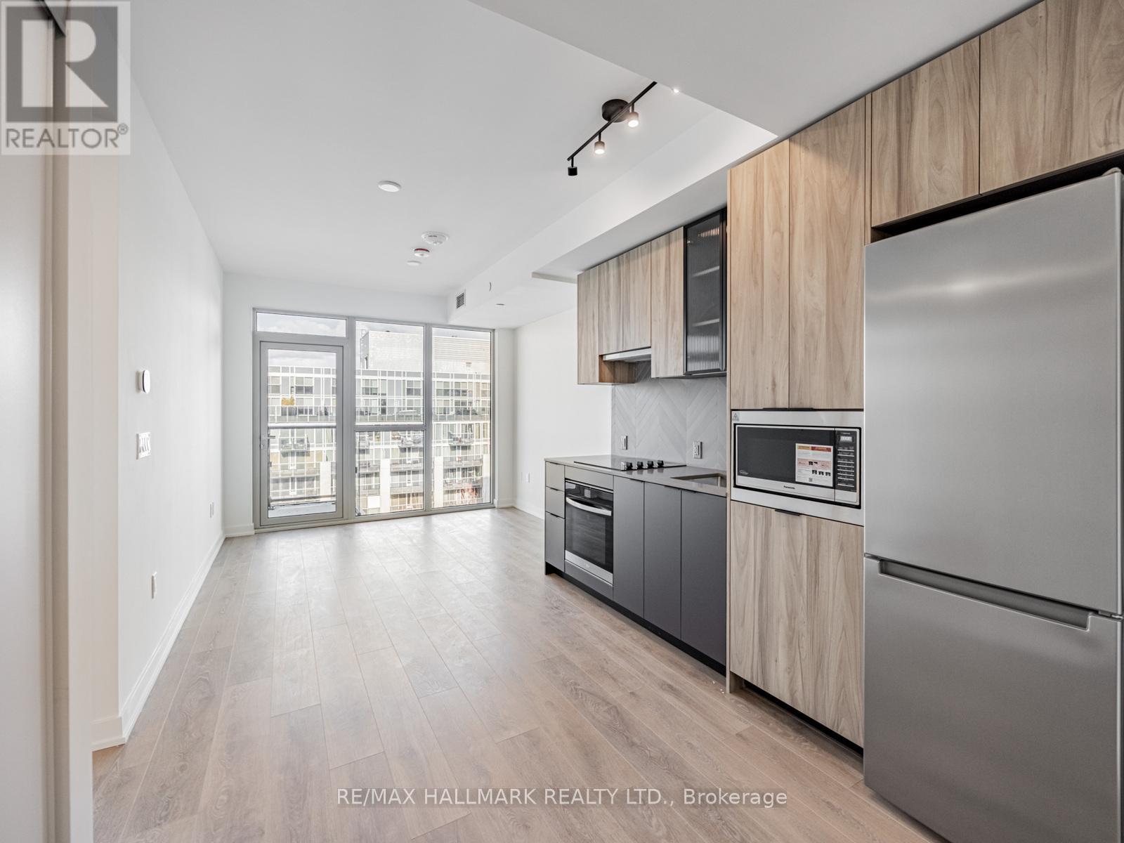 720 - 1037 The Queensway, Toronto, Ontario  M8Z 6C7 - Photo 5 - W12712564