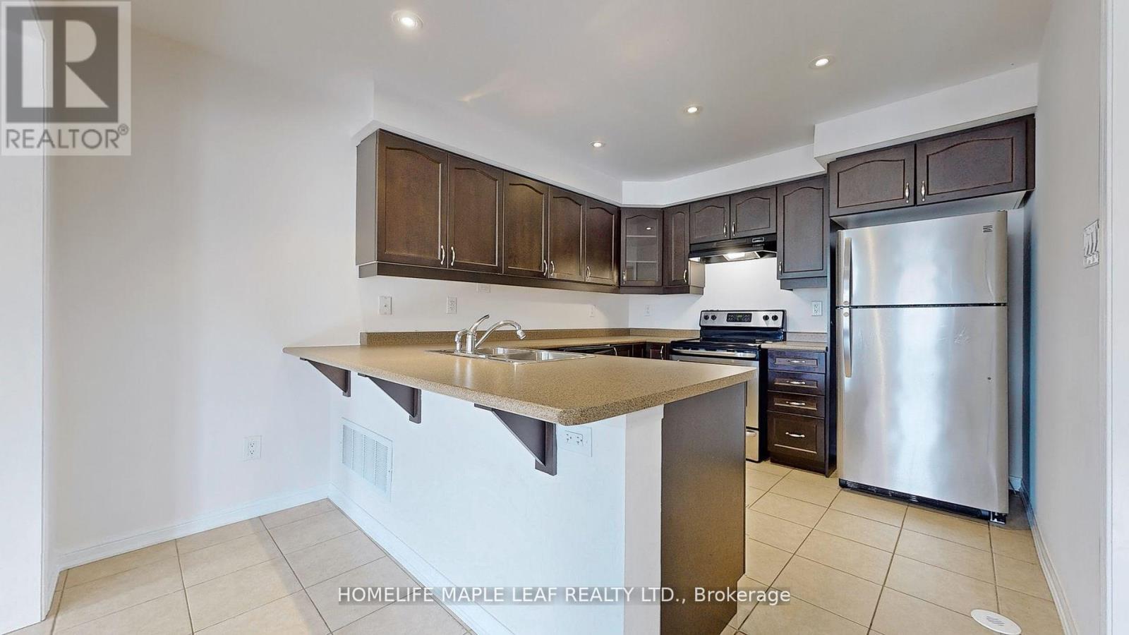 211 Woodley Crescent, Milton, Ontario  L9T 8B8 - Photo 11 - W12712592