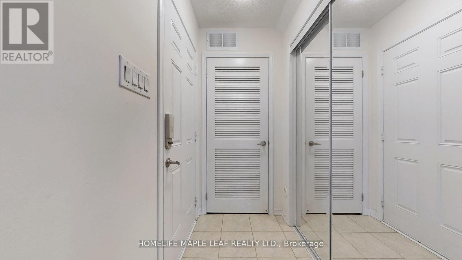 211 Woodley Crescent, Milton, Ontario  L9T 8B8 - Photo 19 - W12712592