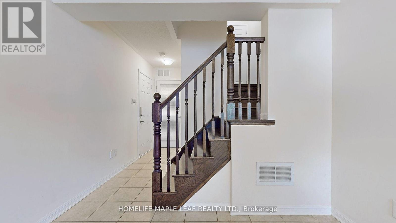 211 Woodley Crescent, Milton, Ontario  L9T 8B8 - Photo 21 - W12712592