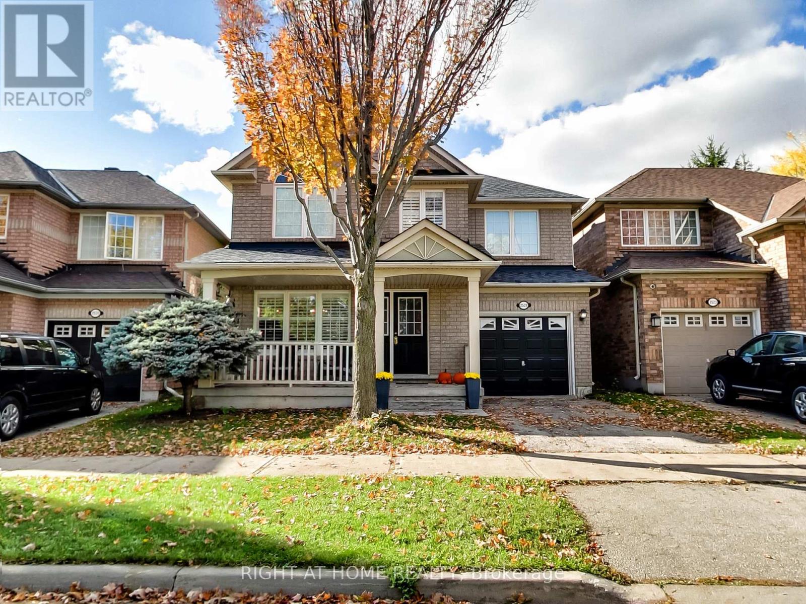 2527 NETTLECREEK CRESCENT, Oakville, Ontario