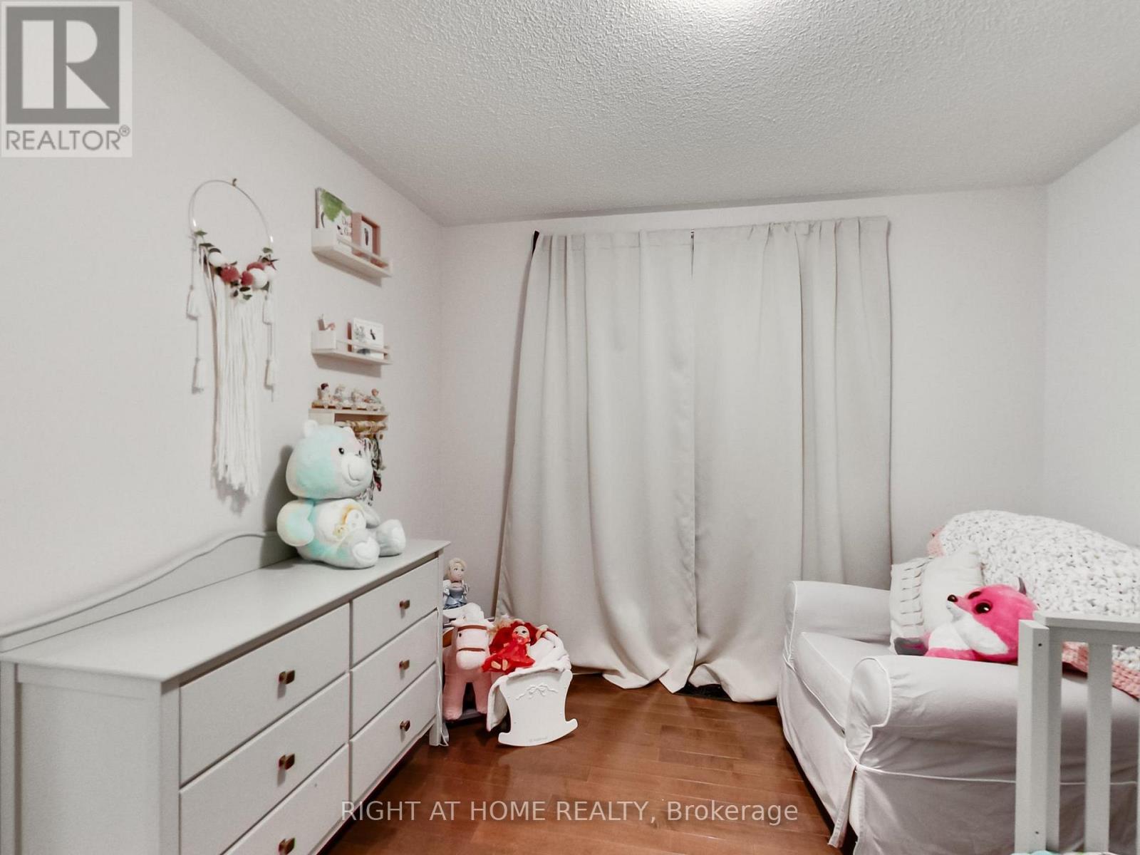 2527 Nettlecreek Crescent, Oakville, Ontario  L6M 4C1 - Photo 30 - W12712658