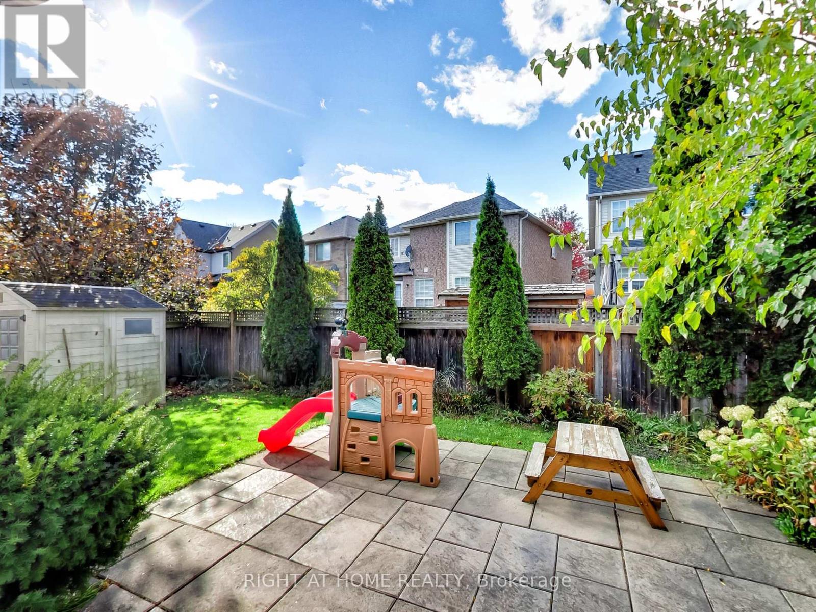 2527 Nettlecreek Crescent, Oakville, Ontario  L6M 4C1 - Photo 46 - W12712658