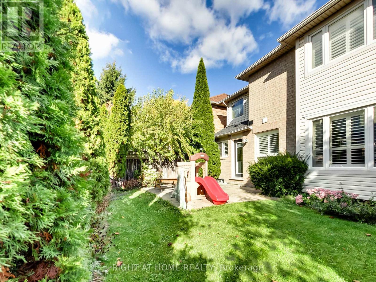 2527 Nettlecreek Crescent, Oakville, Ontario  L6M 4C1 - Photo 47 - W12712658