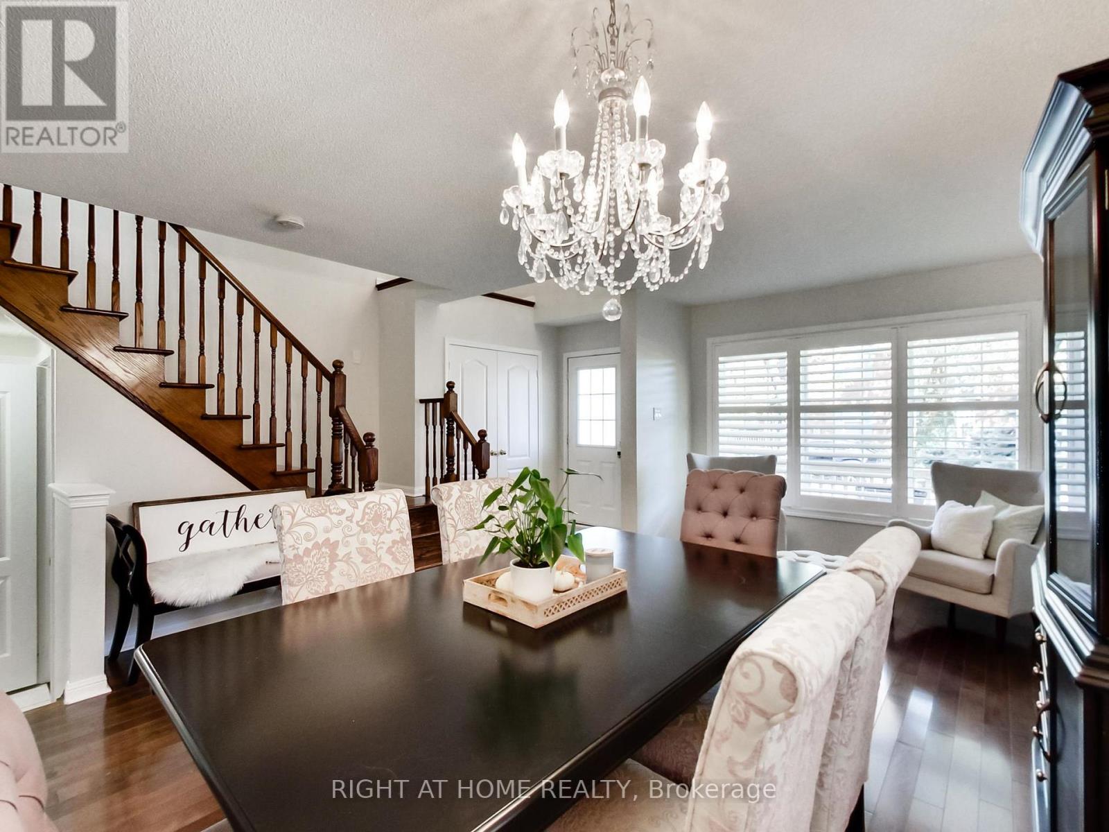 2527 Nettlecreek Crescent, Oakville, Ontario  L6M 4C1 - Photo 7 - W12712658