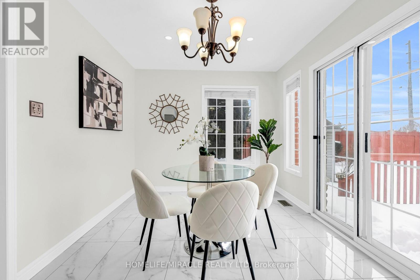 76 Starhill Crescent, Brampton, Ontario  L6R 2W1 - Photo 13 - W12712666