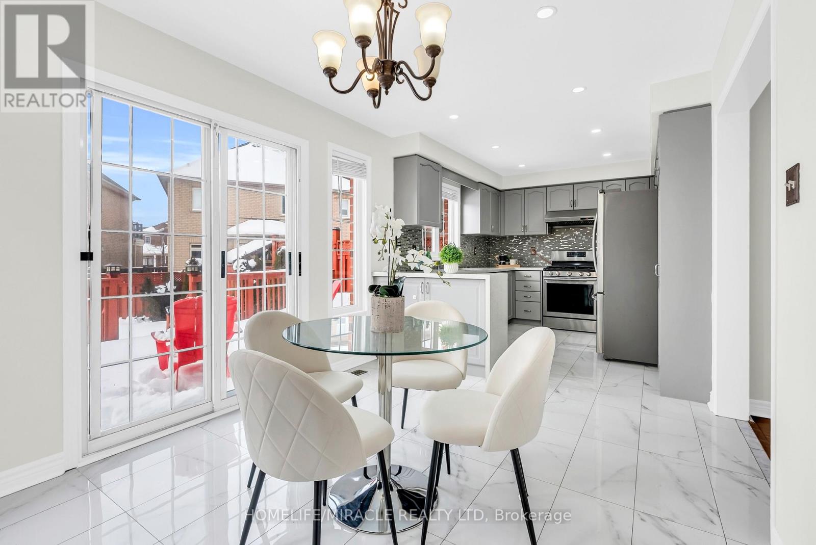 76 Starhill Crescent, Brampton, Ontario  L6R 2W1 - Photo 15 - W12712666