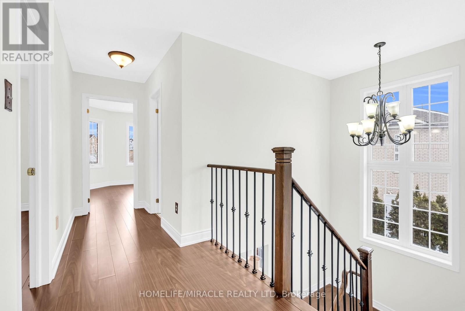 76 Starhill Crescent, Brampton, Ontario  L6R 2W1 - Photo 19 - W12712666