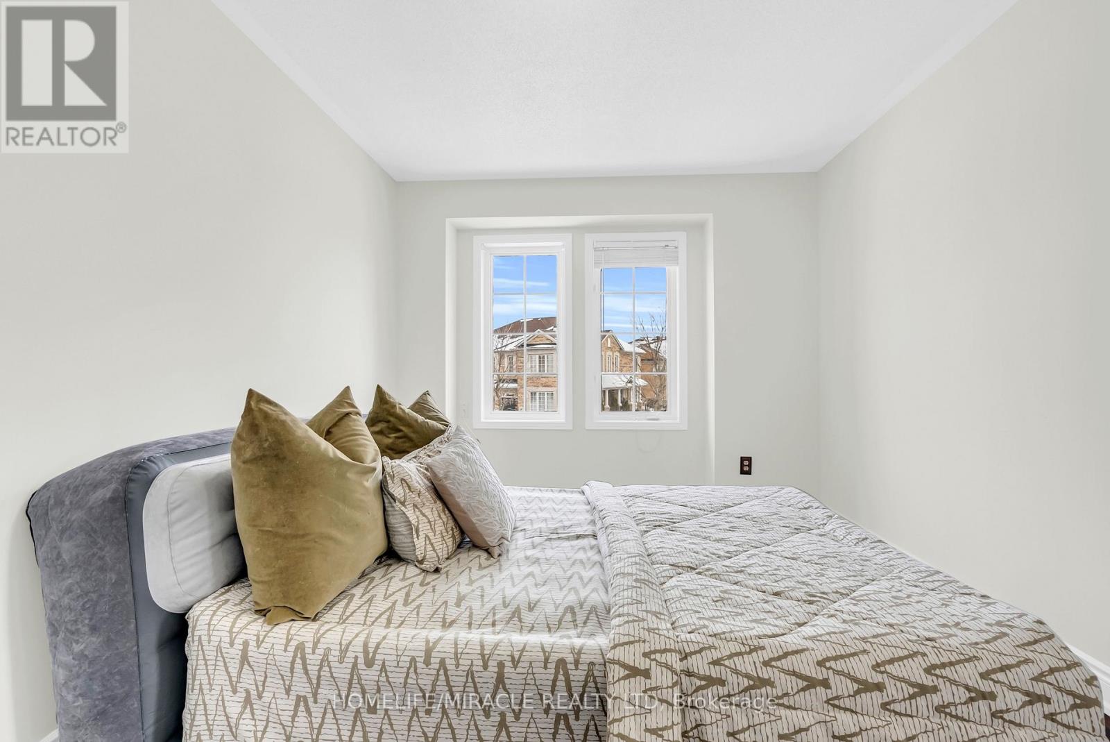 76 Starhill Crescent, Brampton, Ontario  L6R 2W1 - Photo 29 - W12712666