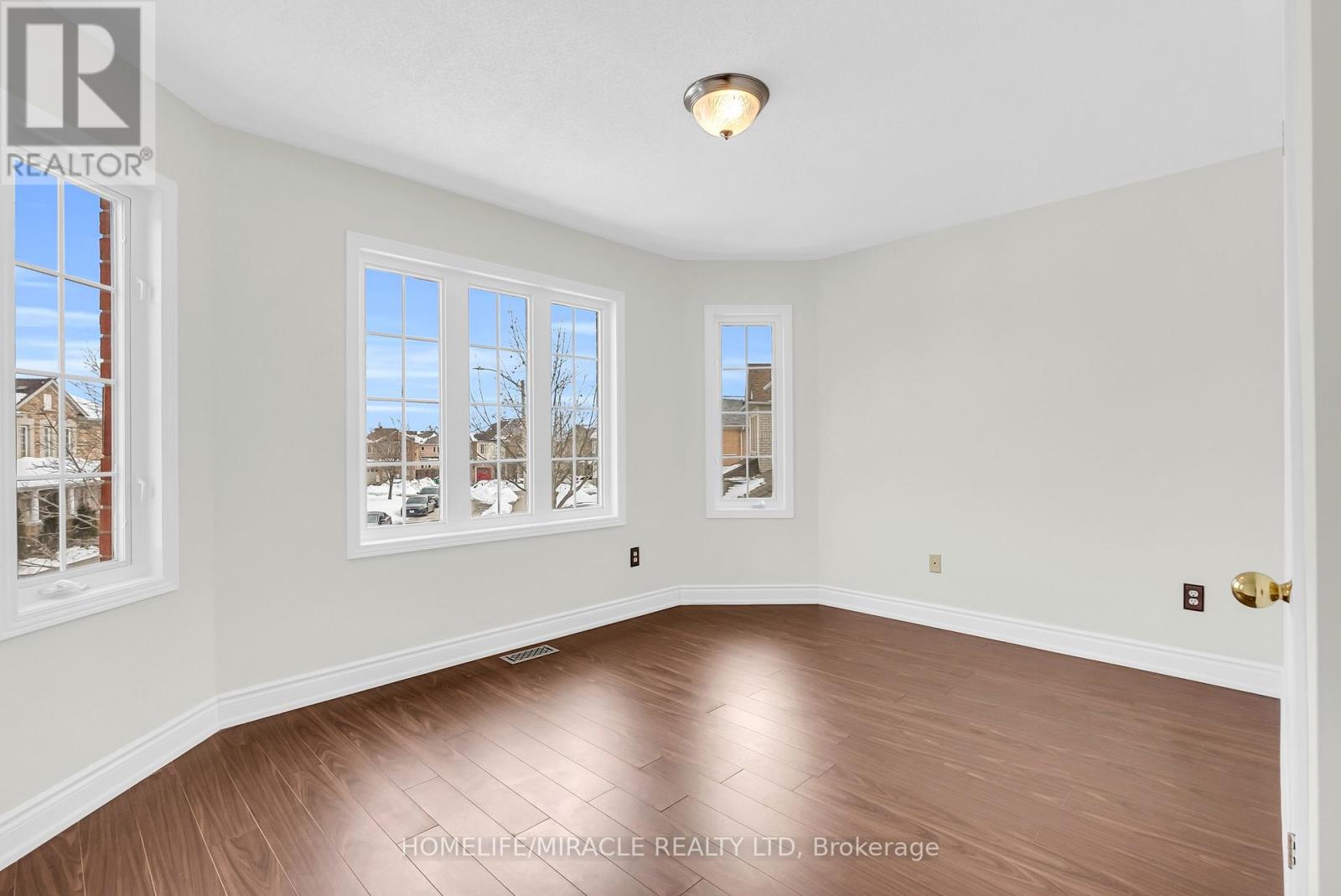 76 Starhill Crescent, Brampton, Ontario  L6R 2W1 - Photo 31 - W12712666