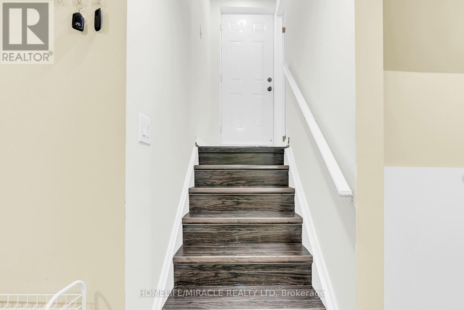 76 Starhill Crescent, Brampton, Ontario  L6R 2W1 - Photo 35 - W12712666