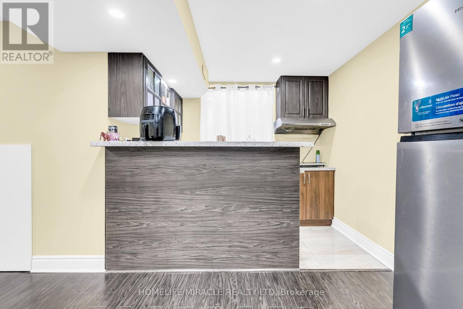 76 Starhill Crescent, Brampton, Ontario  L6R 2W1 - Photo 40 - W12712666