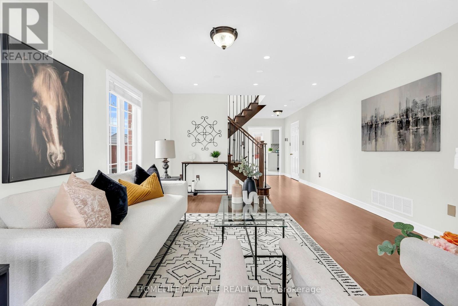 76 Starhill Crescent, Brampton, Ontario  L6R 2W1 - Photo 7 - W12712666